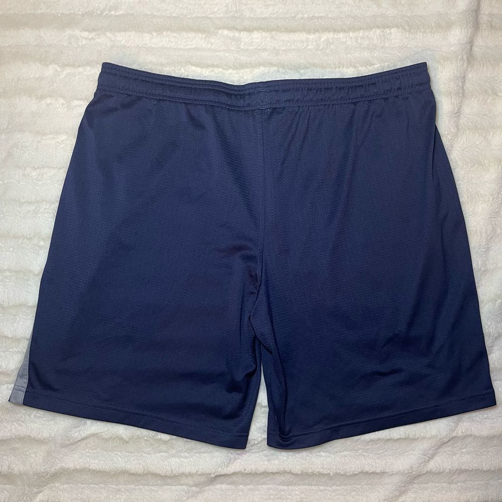Under Armour Navy shorts 2XL EUC